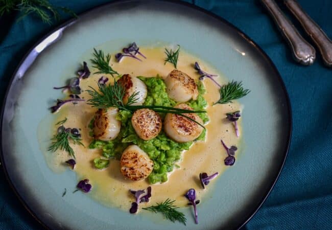 La sauce incroyable pour accompagner les noix de Saint-Jacques à Noël