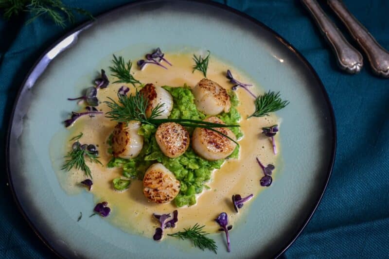 La sauce incroyable pour accompagner les noix de Saint-Jacques à Noël