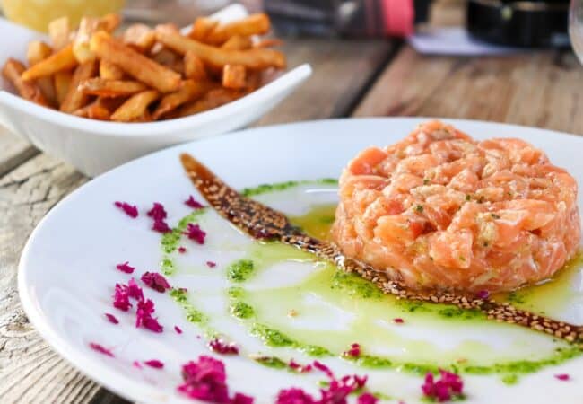 Tartare de saumon : La recette fraîche et rafraîchissante à essayer absolument