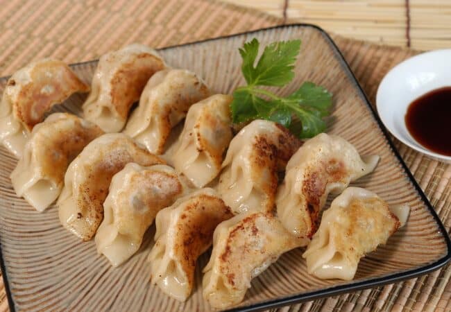 Craquez pour des Gyozas Légers et Dorés à la Perfection grâce au Airfryer