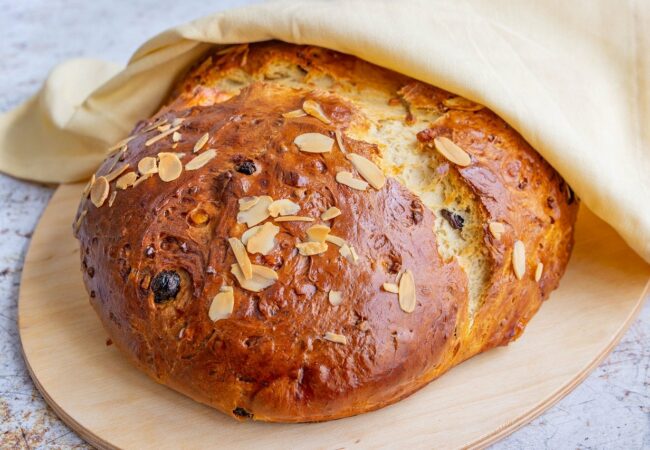 Savourez une Cramique, la Brioche du Nord aux Saveurs Authentiques