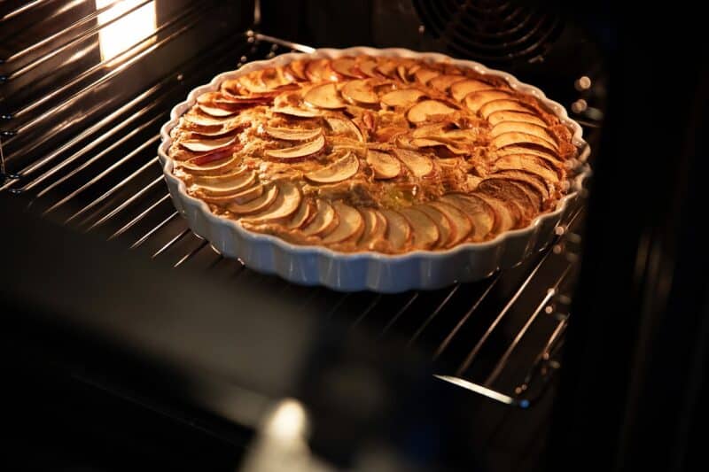 Tarte aux pommes Caramélisées un délice Gourmand à ne pas manquer