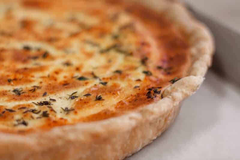 recette Authentique de la quiche Lorraine par Cyril Lignac Secrets et Astuces d'un chef