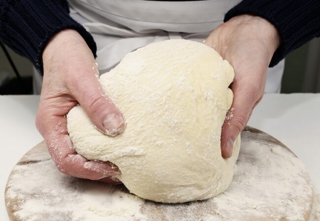 Pâte à pizza maison recette facile pour une pizza maison réussie